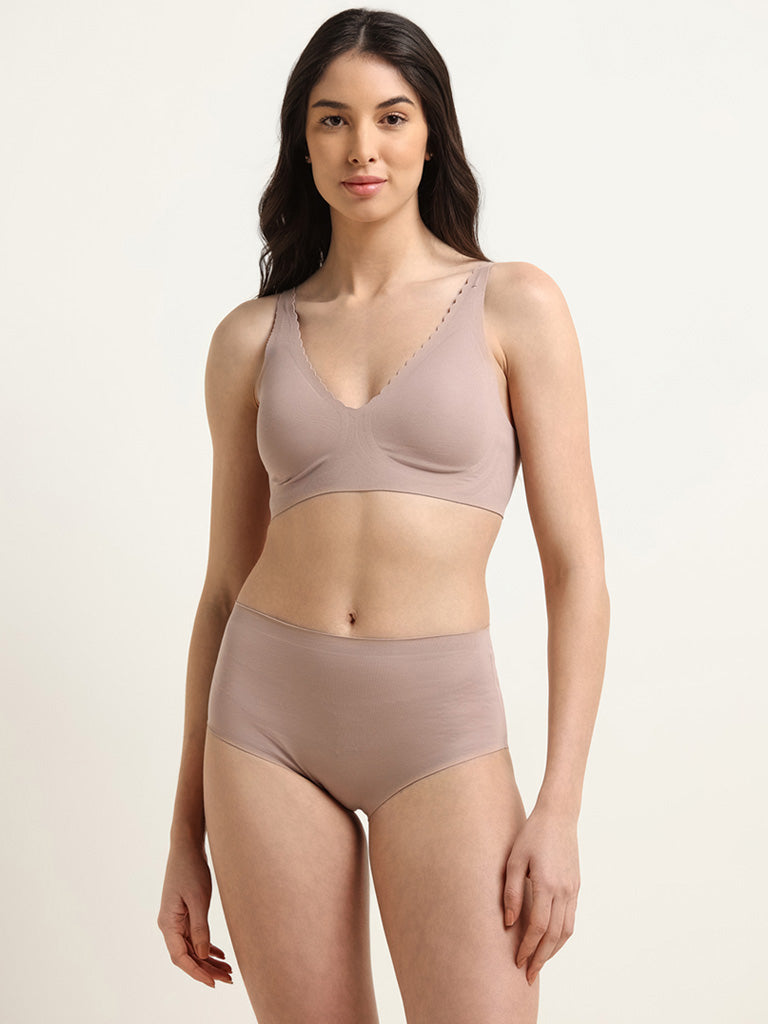 Wunderlove Beige Cotton Invisible Full Brief