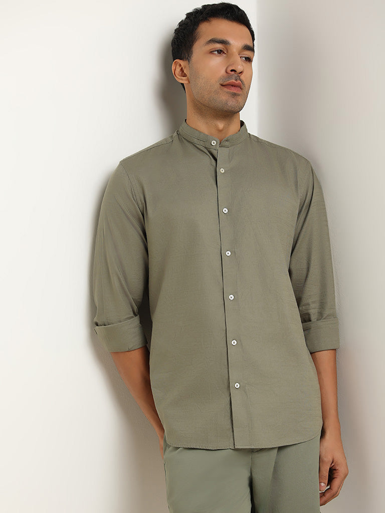 Ascot Green Solid Cotton Blend Relaxed-Fit Shirt