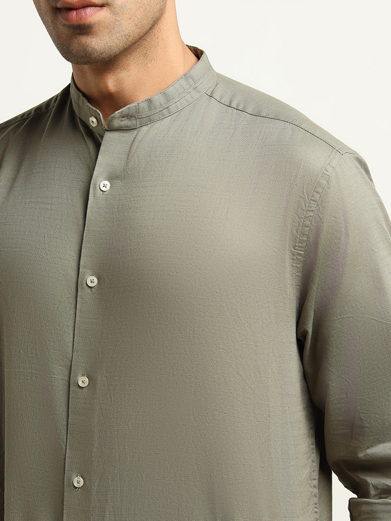 Ascot Green Solid Cotton Blend Relaxed-Fit Shirt