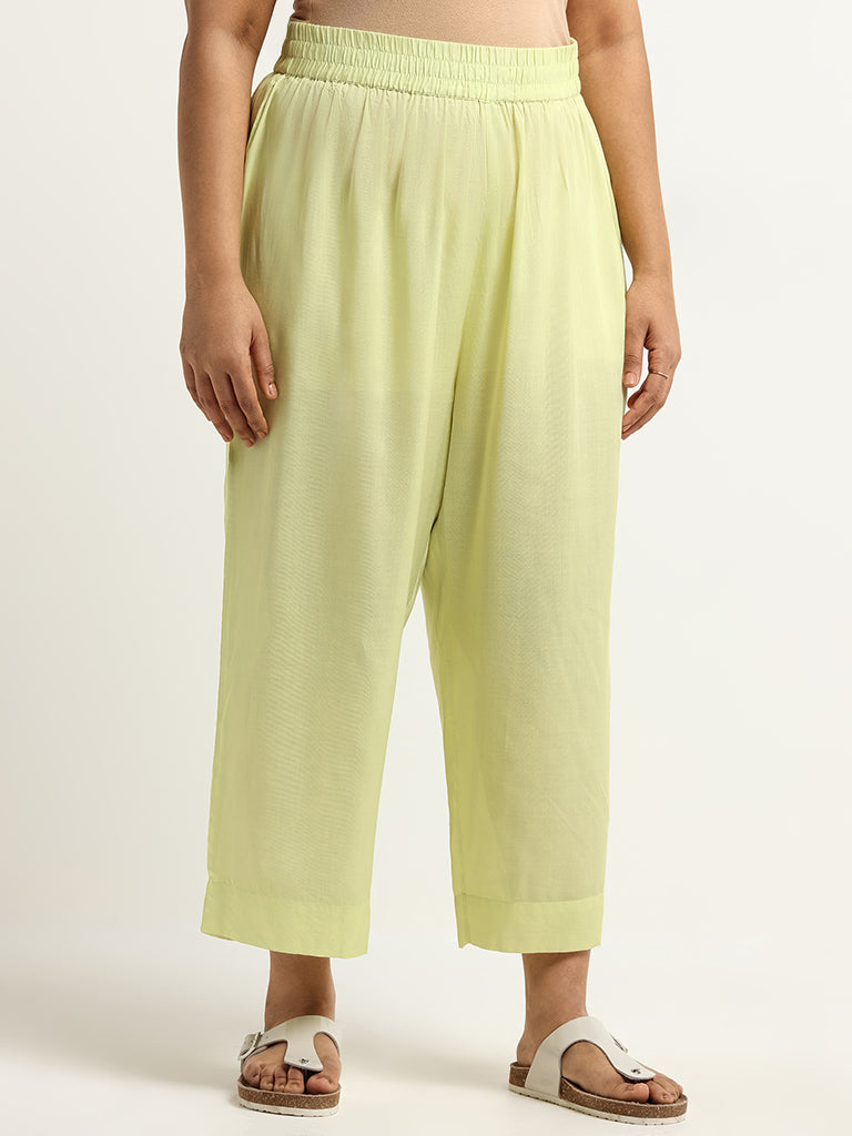 Diza Solid Green Wide-Leg Pants