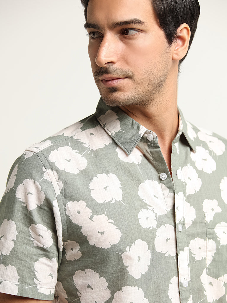 WES Casuals Green Slim Fit Floral Blended Linen Shirt