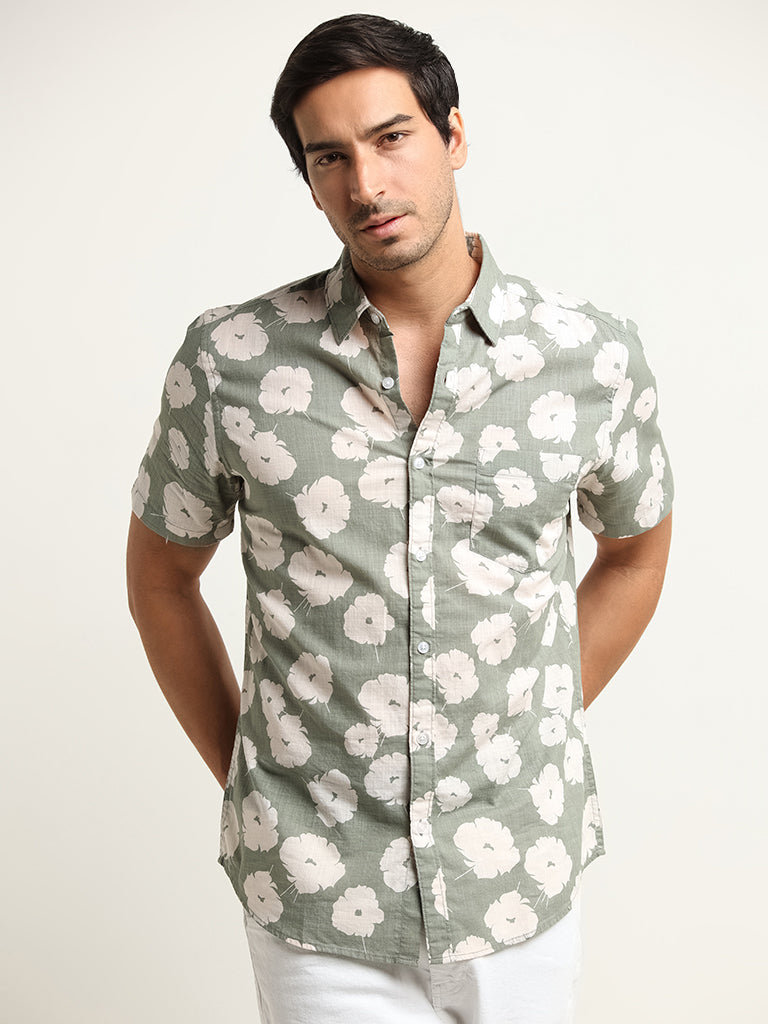 WES Casuals Green Slim Fit Floral Blended Linen Shirt