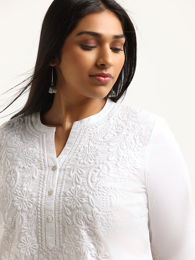 Diza White Straight-Fit Chikankari Cotton Kurta