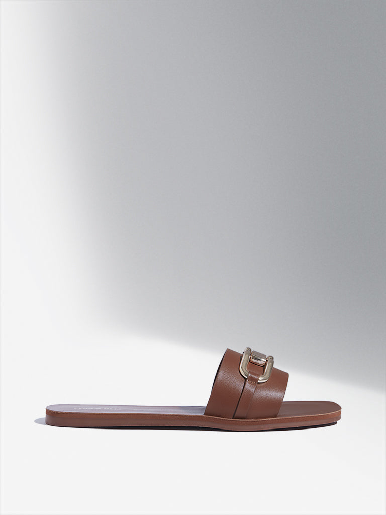 LUNA BLU Tan Buckle Slides