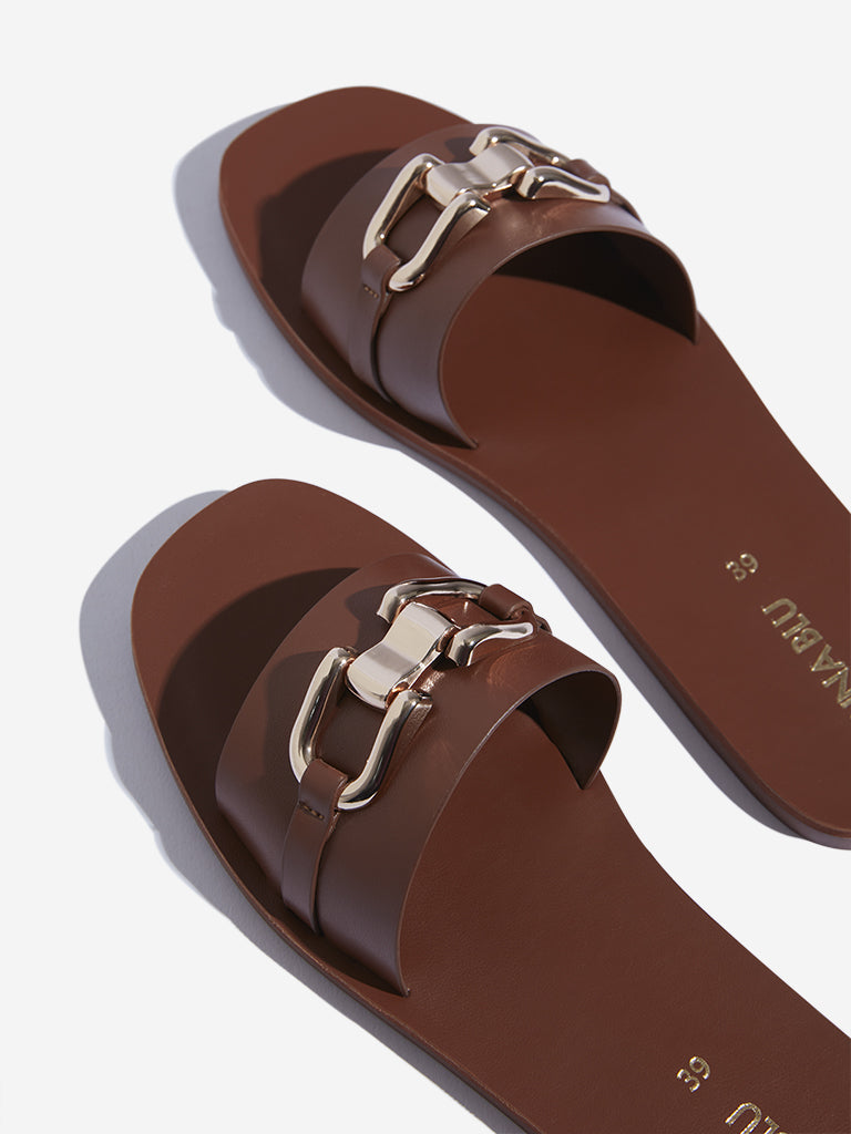 LUNA BLU Tan Buckle Slides