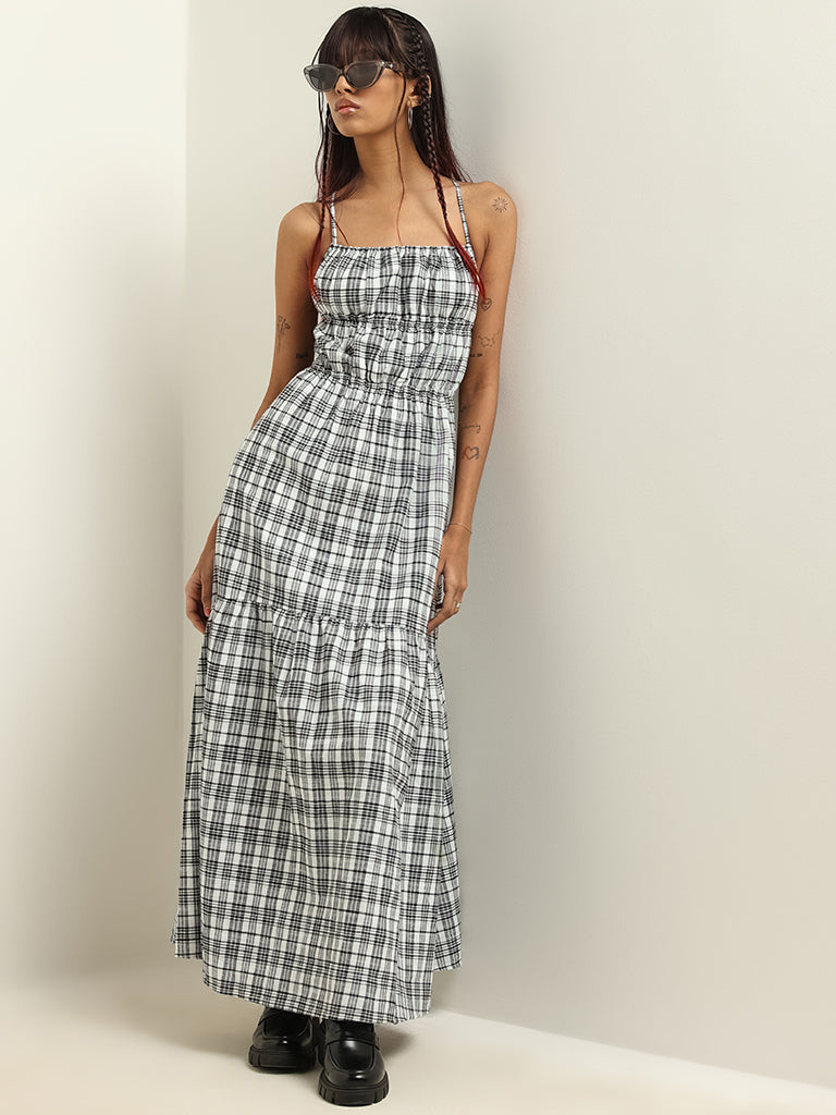 Nuon Black and White Checkered Cotton Maxi Dress