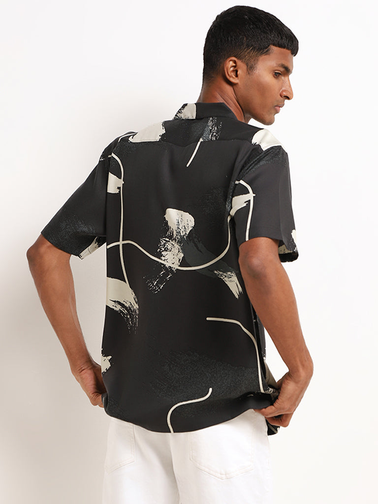 Nuon Black Graphic-Print Relaxed Fit Shirt