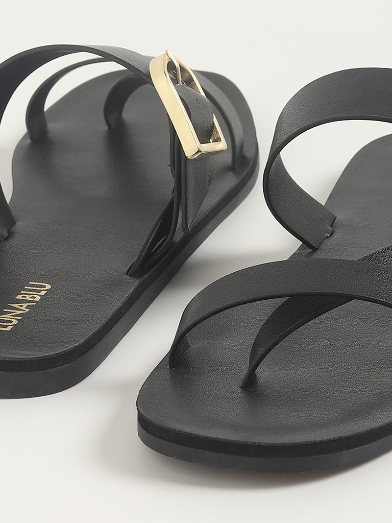 LUNA BLU Black 3-Strap Sandals