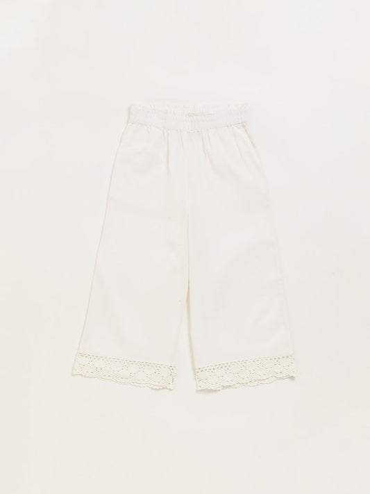 Utsa Kids White Straight-Leg Pants (2 - 8yrs)