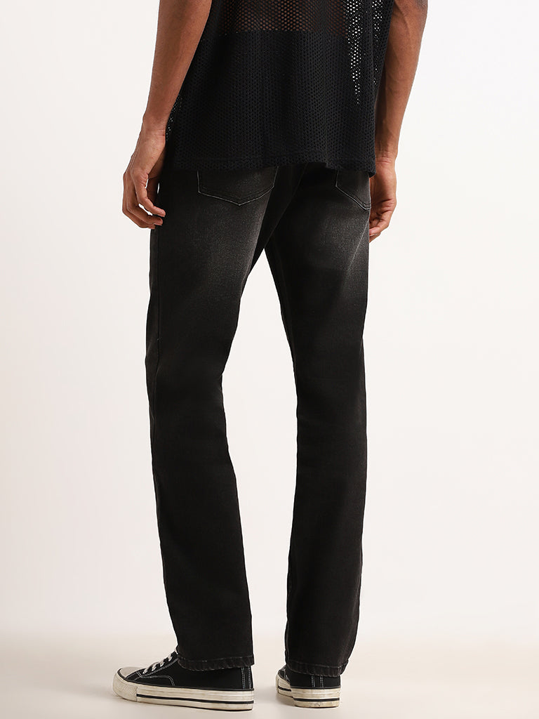 Nuon Black Straight - Fit Mid - Rise Jeans