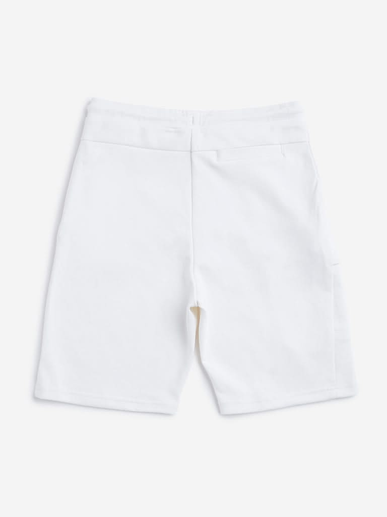 Y&F Kids Off-White Shorts