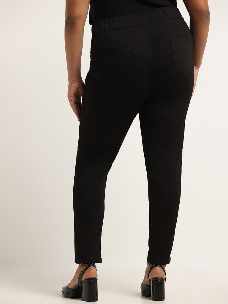 Gia Black Slim Fit Mid Rise Jeggings