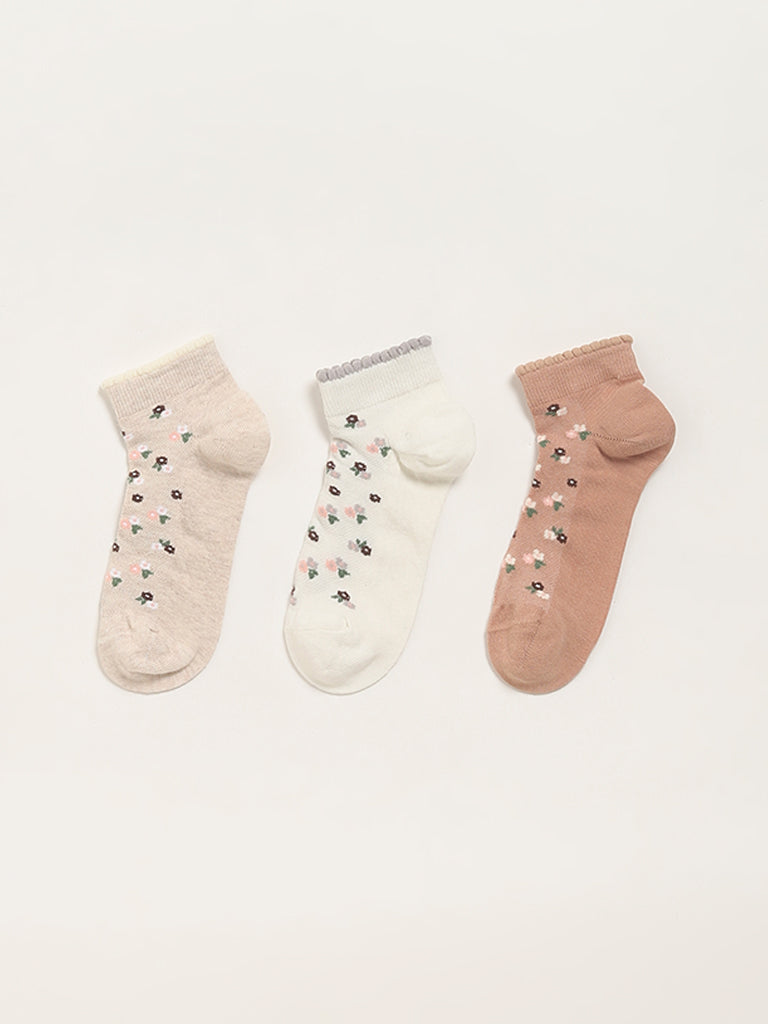 Y&F Kids Multicolor Embroidered Socks - Pack of 3