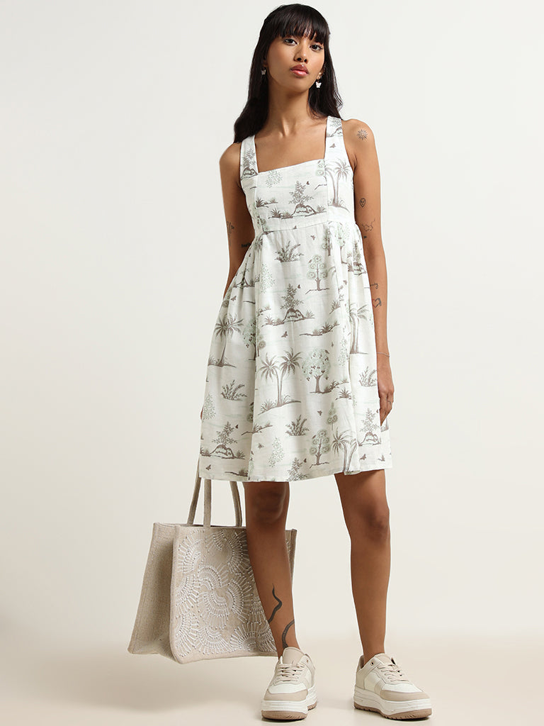 Bombay Paisley White Flared Printed Dress