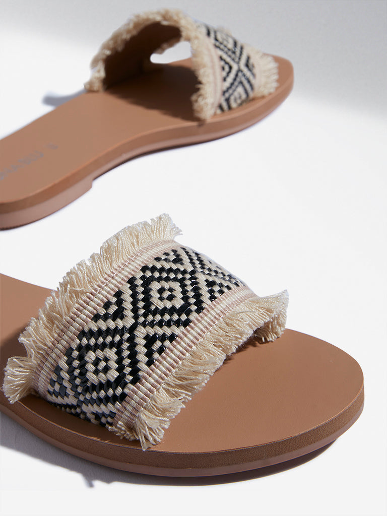 LUNA BLU Black Aztec Pattern Slides