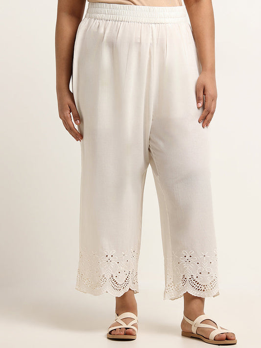 Diza Off-White Cotton Mid Rise Straight Fit Schiffli Pants