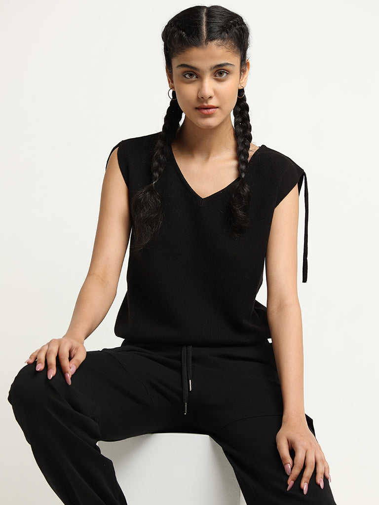 Studiofit Black Self-Patterned Cotton Top