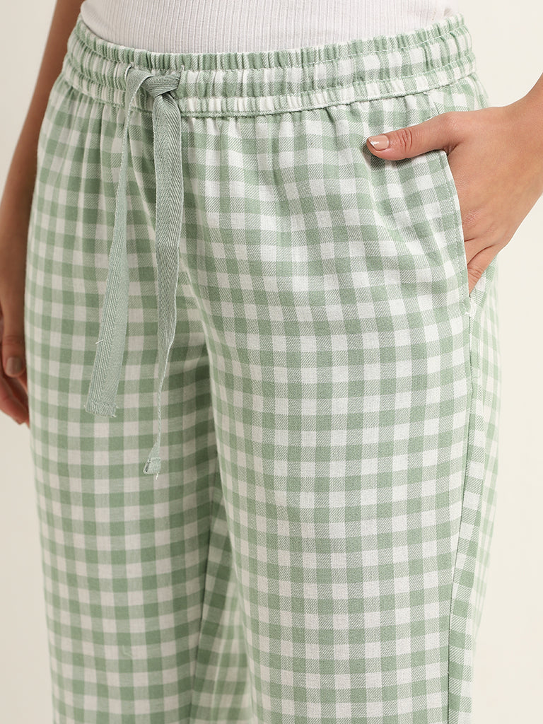 Wunderlove Light Green Checks Design Cotton Straight-Fit Pants