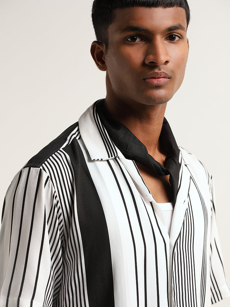 Nuon White Relaxed Fit Striped Shirt