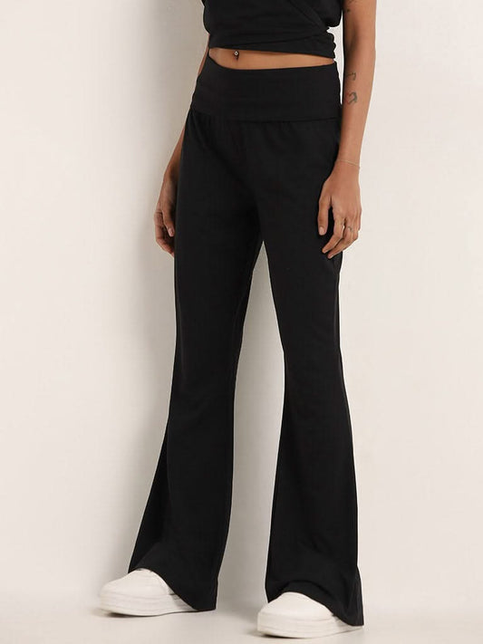 Superstar Black Solid High-Rise Pants