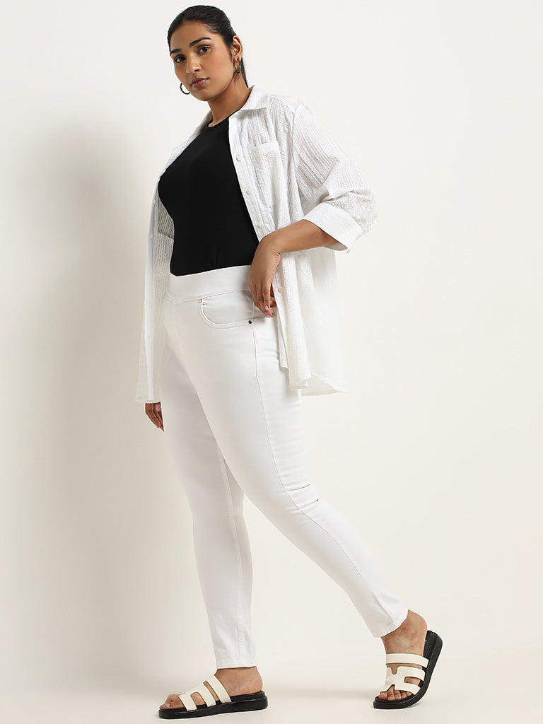 Gia White Slim Fit Mid Rise Jeggings