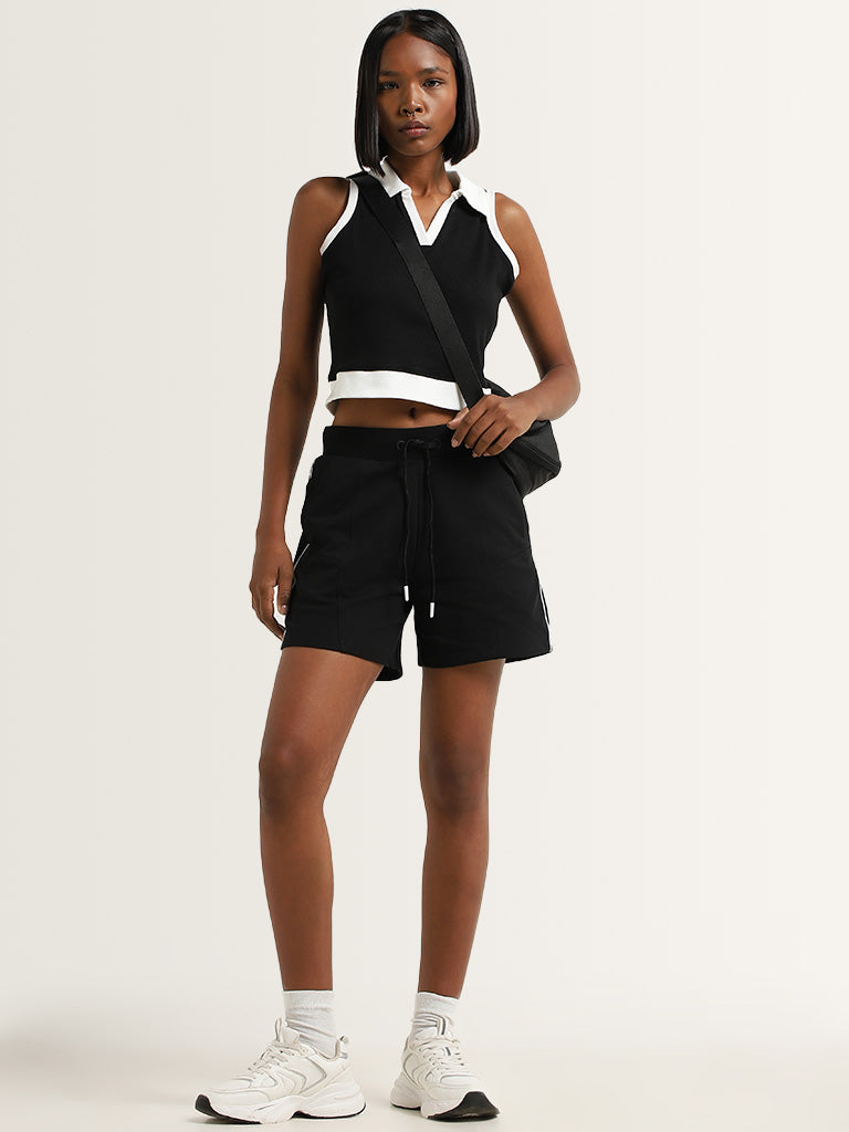 Studiofit Black Cotton Mid Rise Shorts