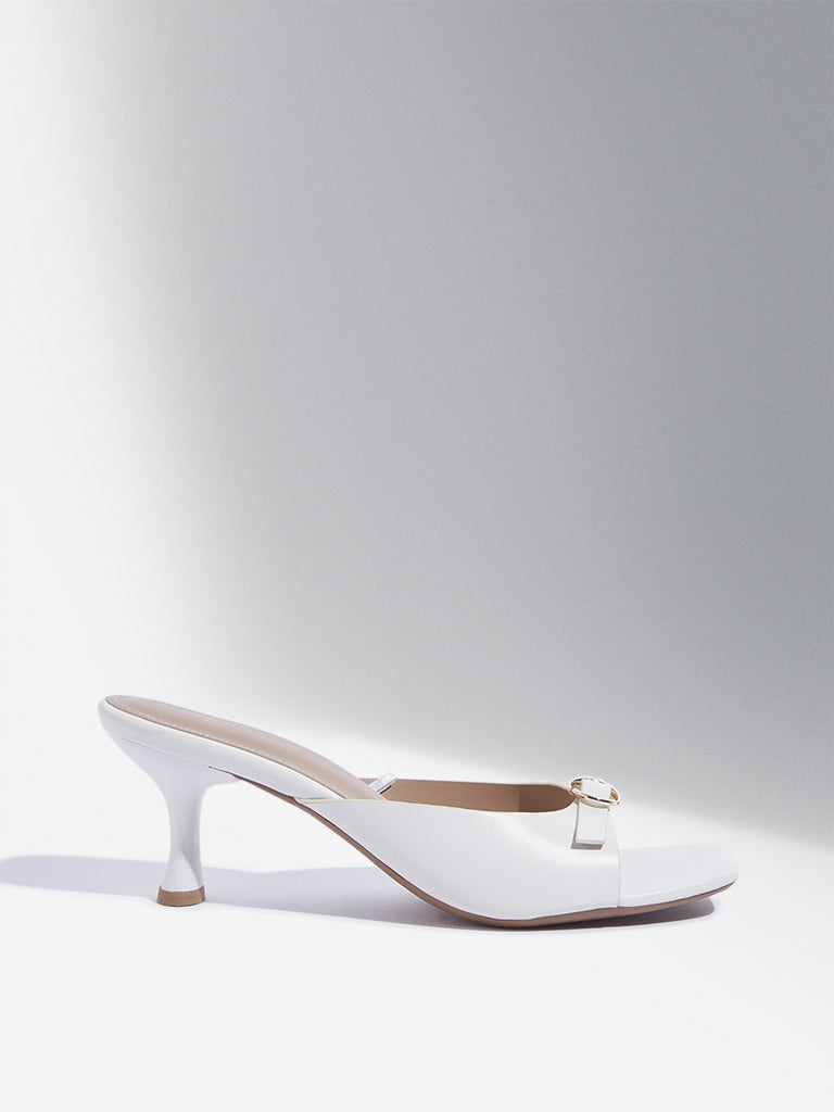 LUNA BLU White Buckled Heel Sandals