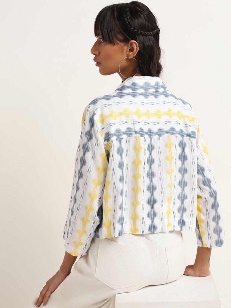 Bombay Paisley White Printed Crop Shirt