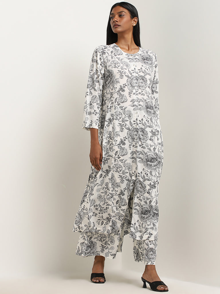 Zuba Black Rose Printed A-line Kurta