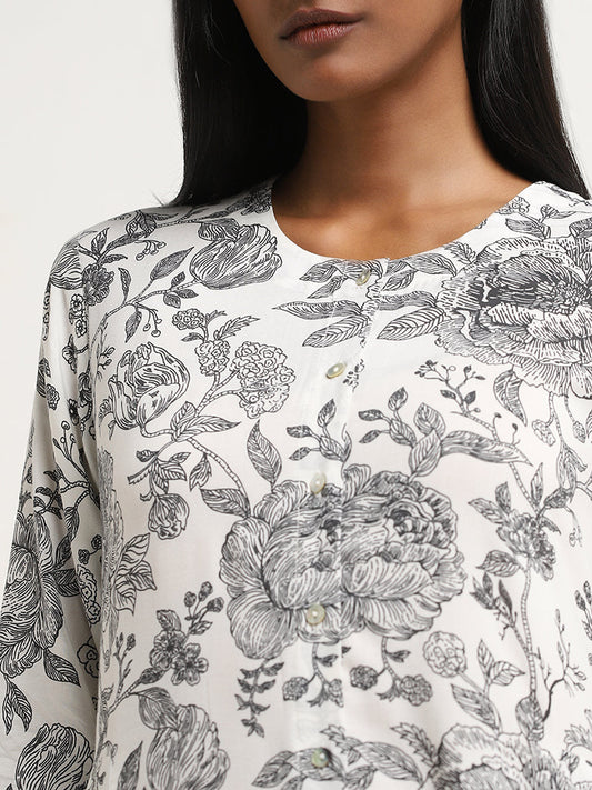 Zuba Black Rose Printed A-line Kurta