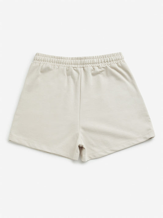 Y&F Kids Beige Mid Rise Shorts