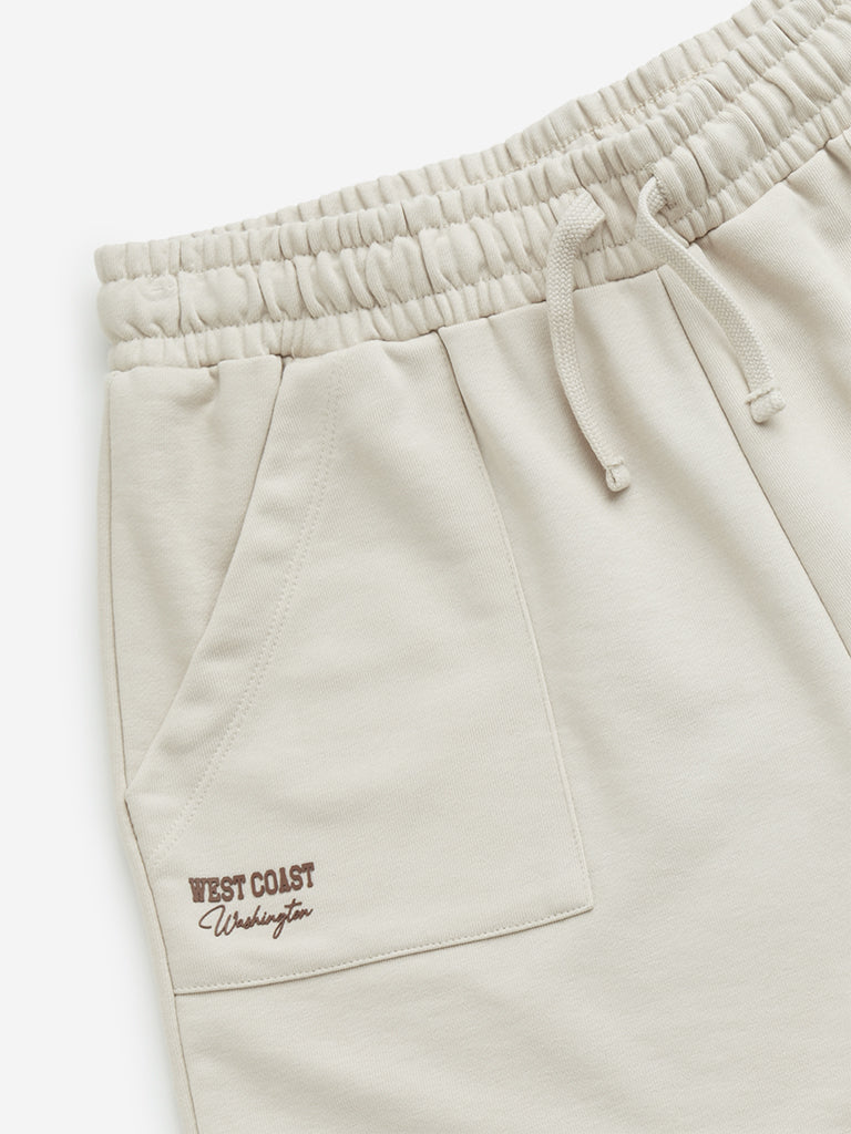 Y&F Kids Beige Mid Rise Shorts