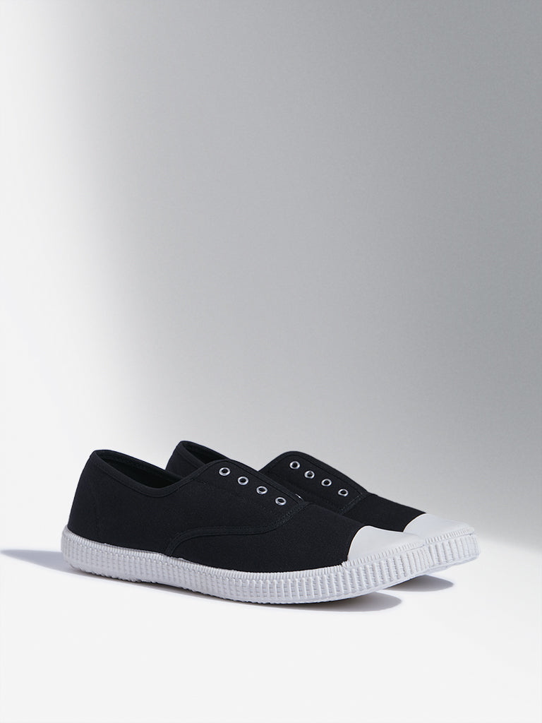 LUNA BLU Black Canvas Shoes