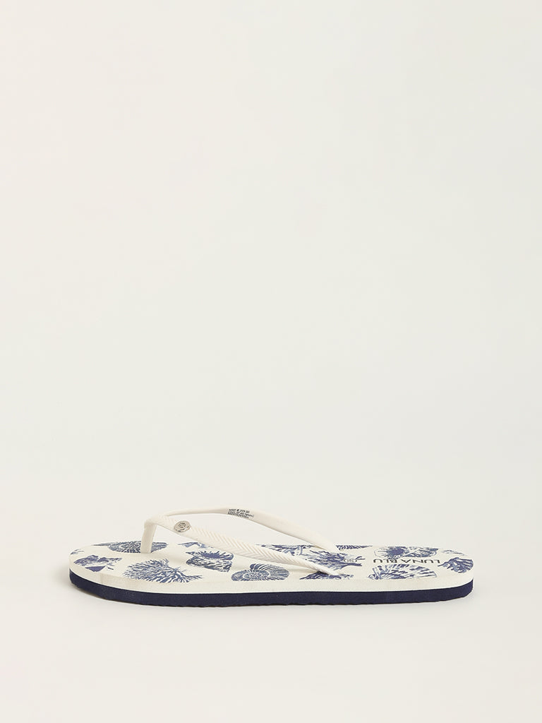 LUNA BLU White Seashell Design Flip-Flops