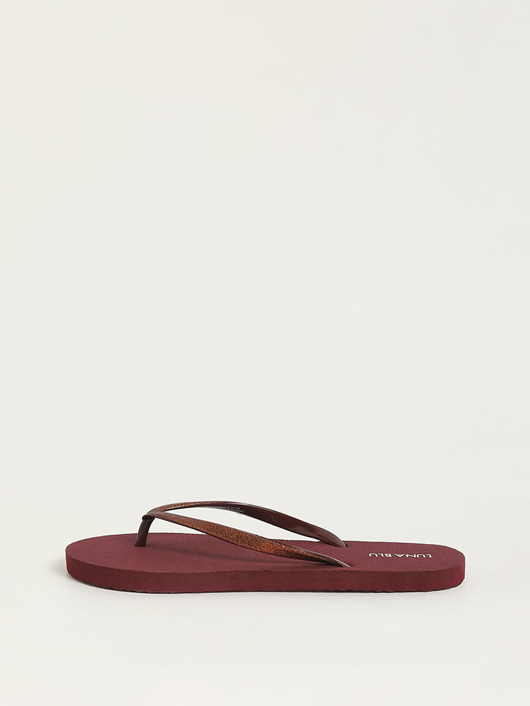 LUNA BLU Maroon Shimmer-Detailed Flip-Flops