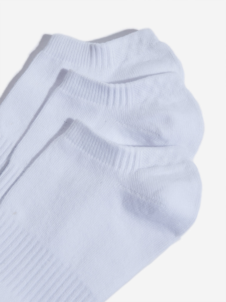 WES Lounge White Solid Cotton Blend Socks - Pack of 3