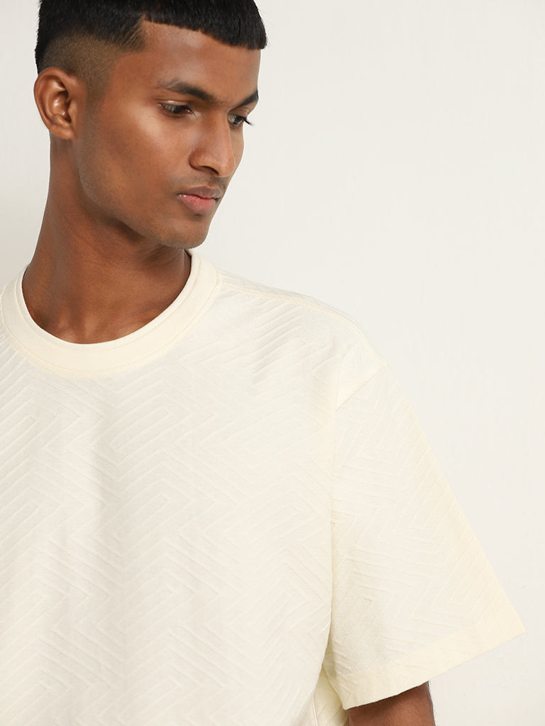 ETA Off-White Textured Relaxed Fit T-Shirt