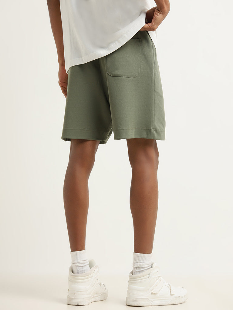 Studiofit Olive Relaxed Fit Mid Rise Shorts