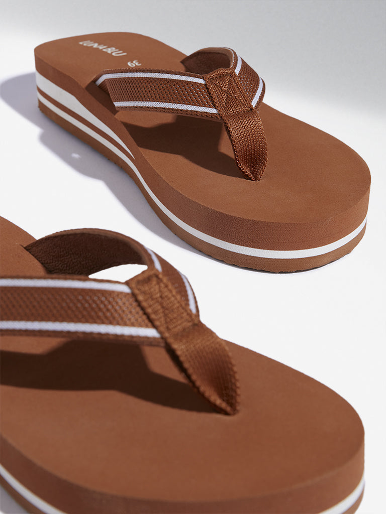 LUNA BLU Tan Comfort Flip-Flop