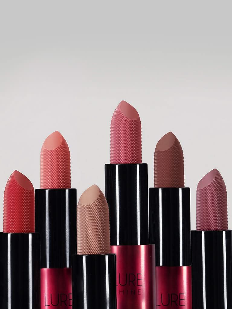 Studiowest Lure Shine 02 Blossom Lipstick - 4 gm