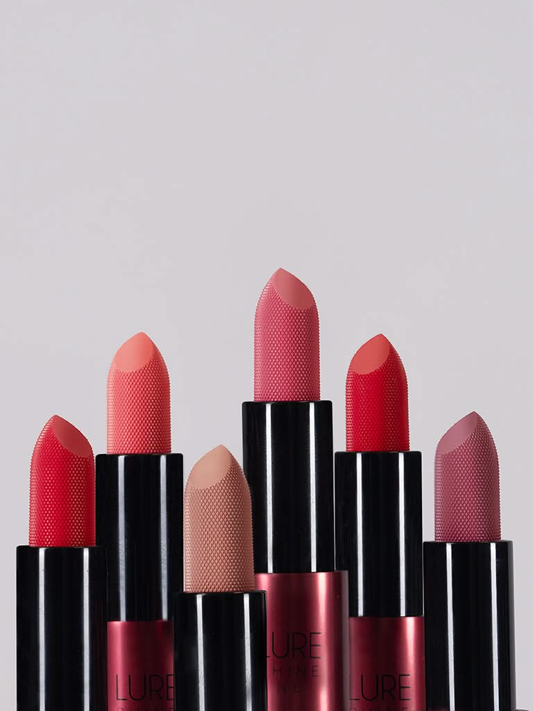 Studiowest Lure Shine 02 Berry Lipstick - 4 gm