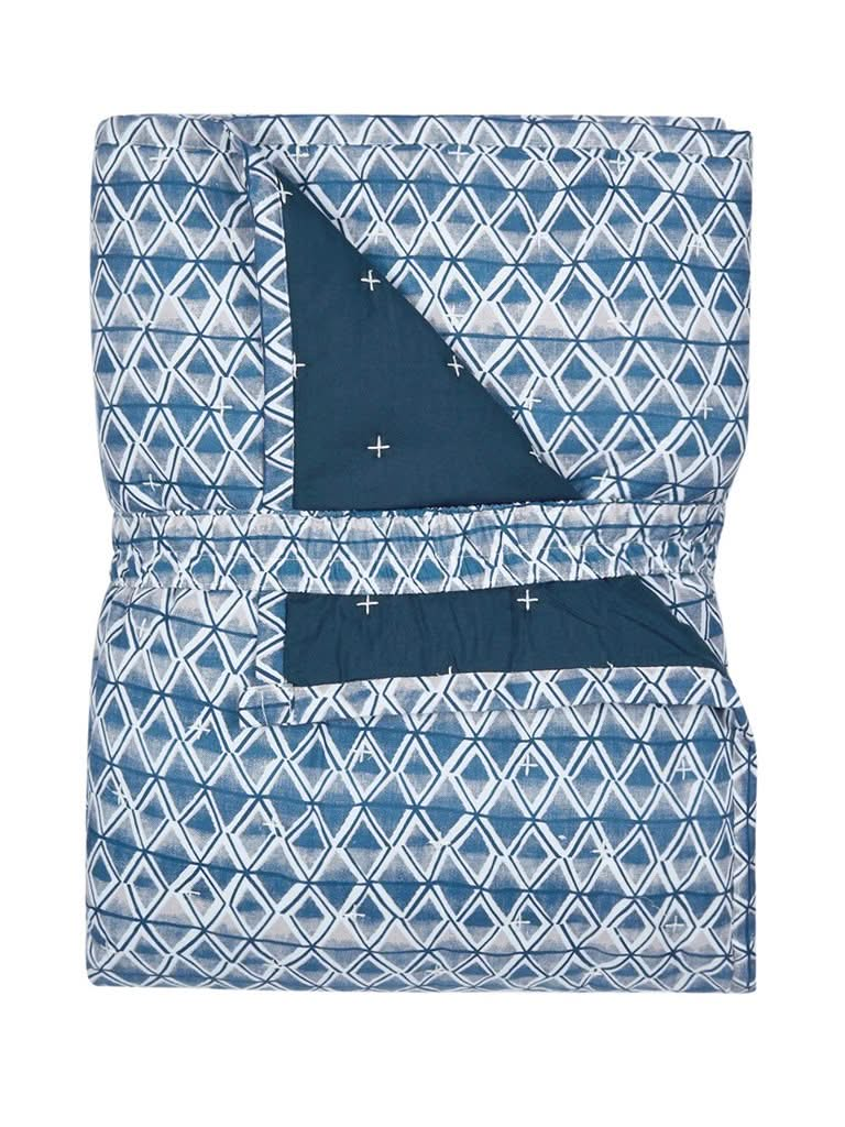 Westside Home Blue Geometrical Pattern 144TC Double Blanket With Two Pillowcases