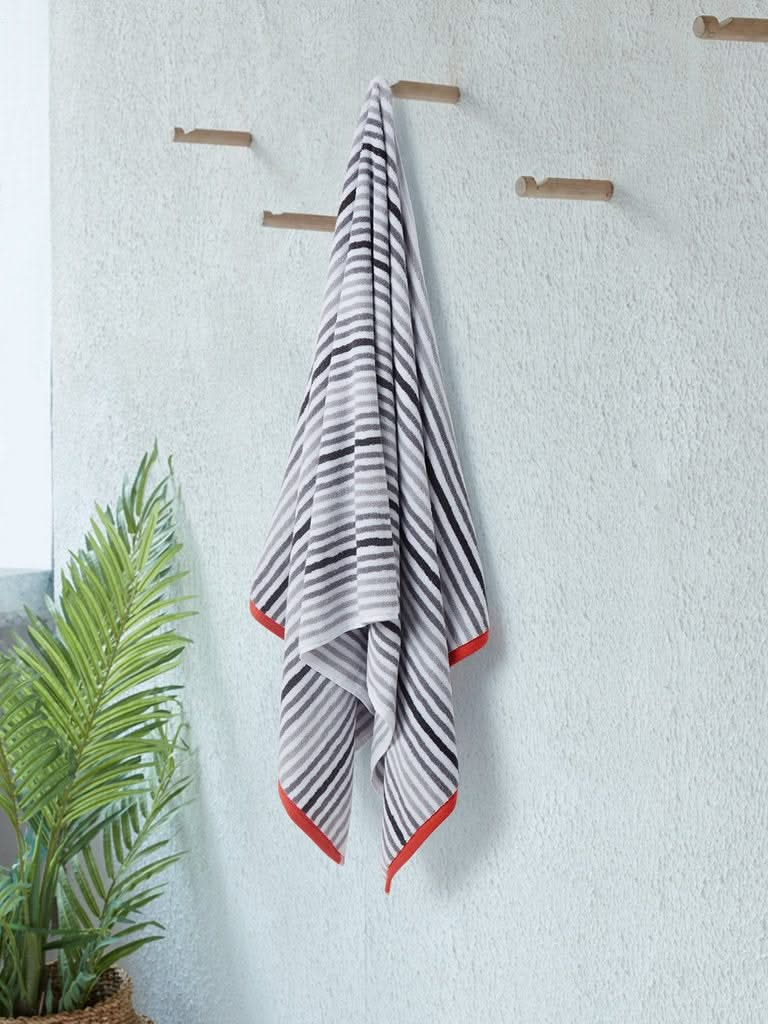 Westside Home Grey Stripe Printed 500 GSM Bath Towel