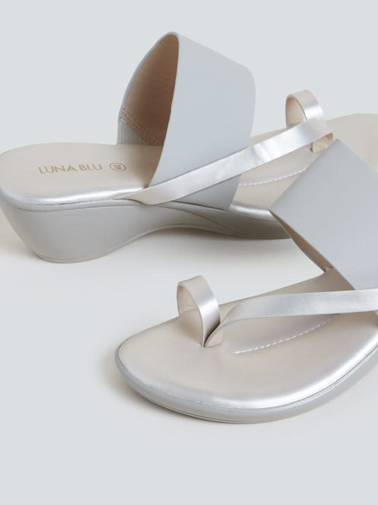 LUNA BLU Ivory Toe-Ring Wedge-Heel Sandals