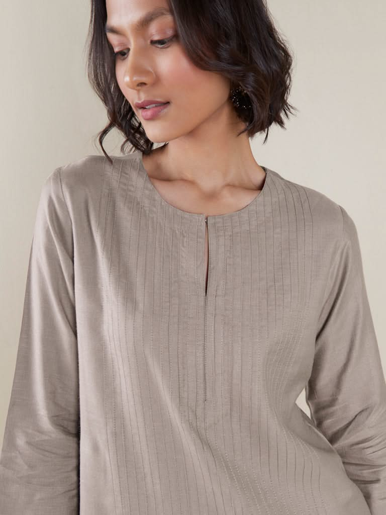 Zuba Taupe Pintuck Straight Kurta