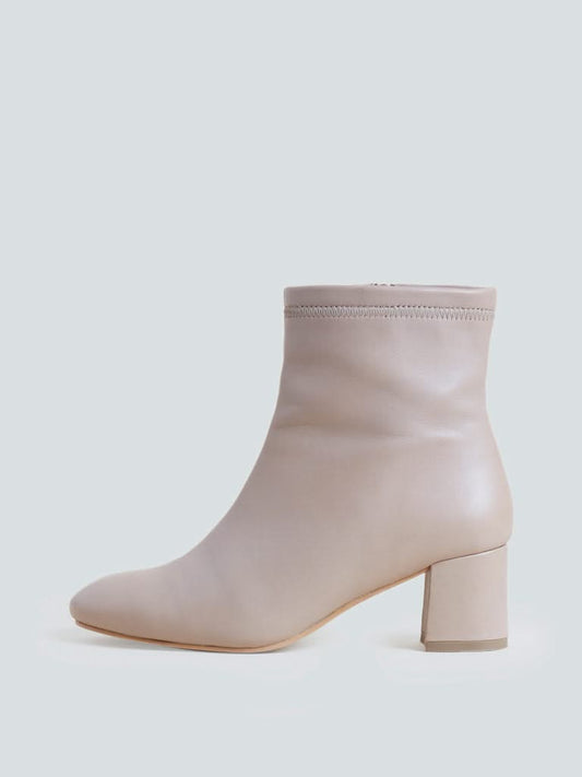 LUNA BLU Tan Ankle Length Leather Boots