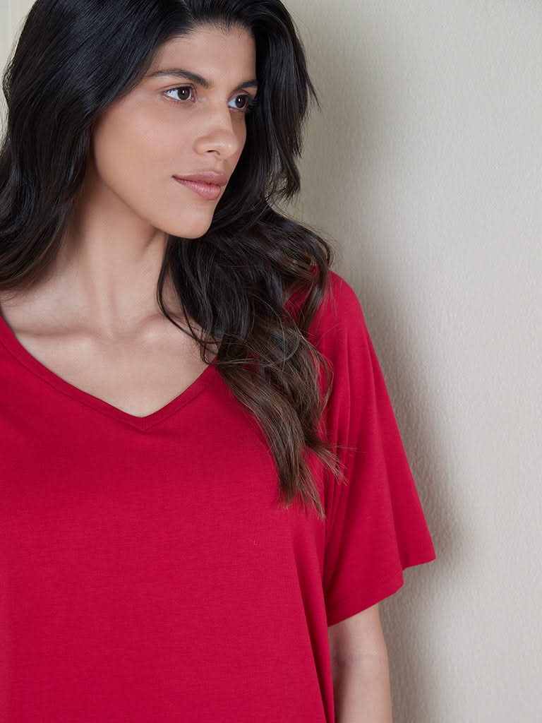 Wunderlove Red V-Neck T-Shirt